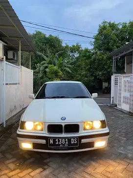 BMW E36 Putih 320i 1996 Bensin