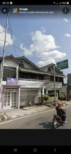 Di Jual Rumah Pinggir Jalan di tengah Kota Sukabumi