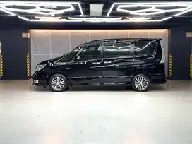NISSAN SERENA HIGHWAY STAR 2.0 BENSIN AT 2016