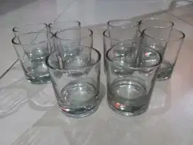 Gelas dan toples kecil