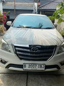 Toyota Kijang Innova 2.0 V Luxury A/T