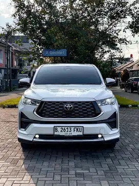 Innova zenix hybrid 2023