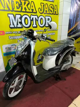 Scoopy 2010 bisa kredit AJM