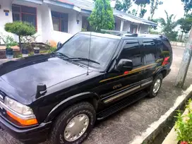 Jual mobil Opel 2002...BPKB atas nama sendiri,pajak isi,kaleng panjang