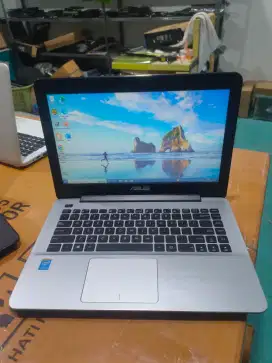 Laptop Asus core i3 murah
