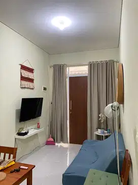 Disewakan rumah full furnished di cluster. Dekat Pamulang BSD Jaksel