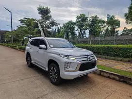 Pajero Sport Dakar pajak on tangan 1 mulus sunroof