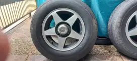 Veleg dan ban mobil