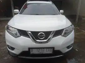 (Harga Cash) Nissan X-Trail 2.0 Automatic 2017 Putih.