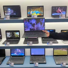 Laptop LENOVO X1 CARBON i7Gen7 8GB SSD GAMING EDITING BERGARANSI