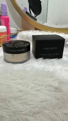 Laura Mercier Setting Powder
