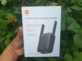 Xiaomi - Mi WiFi Range Extender AC1200 - Garansi Resmi