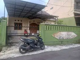 Disewakan rumah dekat Unsoed Purwokerto, sudah ada perabot