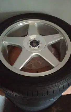 Numpang buka lapak