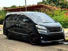 Toyota Vellfire ZG 2012