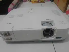 Proyektor nec m300x HDMI