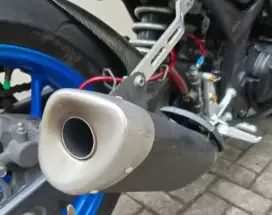 Knalpot ori R25 sudah ganti leher,inlet 41