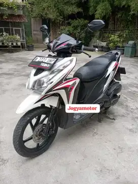 NEW VARIO 125 TAHUN 2015