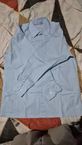 Kemeja lengan panjang VALINO  (bekas, preloved)
