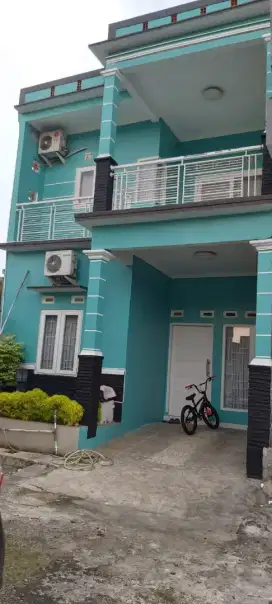 Rumah nyaman nempel gading Serpong