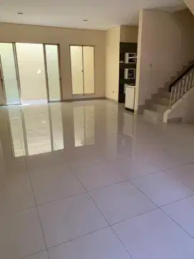 DIJUAL RUMAH GARDEN HOUSE UK 8X17 M