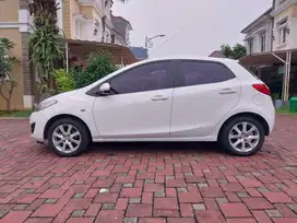 Mazda 2 2012 Bensin