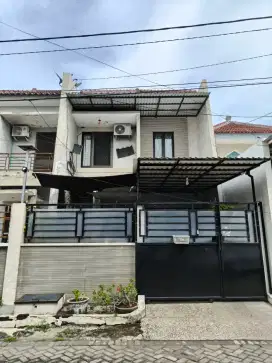 Dijual Rumah Pantai Mentari 2 Lantai Surabaya Timur