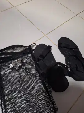 Jual Sandal gunung merk ARei warna hitam uk.44
