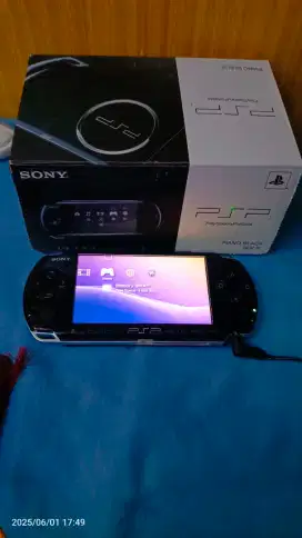 Jual PSP 3000 kondisi mulus g ada lecet siap pake bisa nego bensin