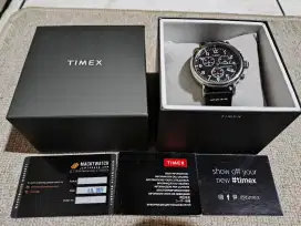 Timex standard chronograph TW2T69100 like new