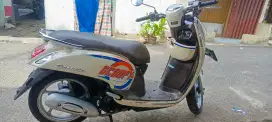 HONDA SCOOPY 2016