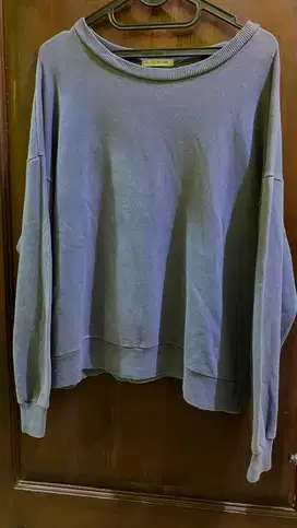 trifthing sweater