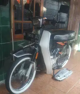 Suzuki rc100 plat B jarang ada, pajak hitung an jari