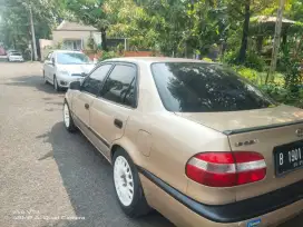 Toyota Corolla matic tahun 2000