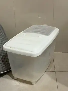 Ex Kotak Beras IKEA Bekas – Kapasitas Besar, Tutup Geser