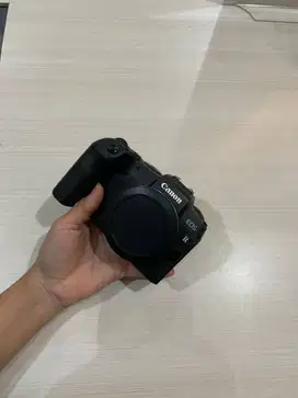 KAMERA CANON EOS RP  KODE ICM 0556
