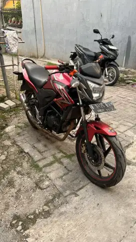 Honda CB 150 R 2013