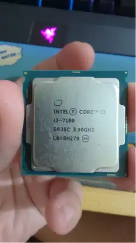 PROCESSOR PROSESOR INTEL CORE I3 7100 3,90 MHZ TRAY SOCKET 1151