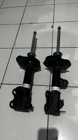 Shockbreaker depan  Avanza Veloz 2019