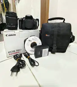 CAMERA DSLR CANON EOS 700D dengan Lensa Kit