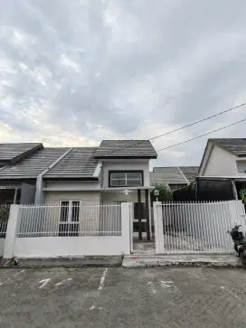 Rumah Siap Huni di Alana Cemandi, Sidoarjo – Tipe 42/90