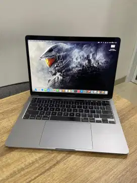MacBook Pro 2020 i5 16/1 TB