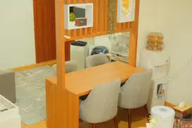 Meja Makan Partisi Bisa Nego (tanpa kursi)