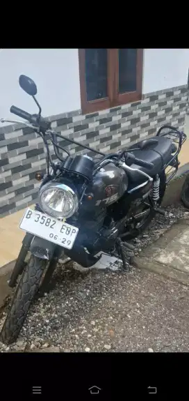 Motor Kawasaki W175