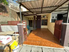 Di sewakan Rumah Daerah Medokan