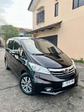 Honda Freed E PSD AC Double Automatic AT 2013 Bisa Kredit