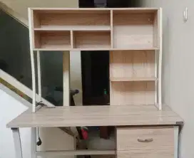 Meja belajar Informa