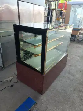 Cake showcase 
Ukuran 116x66x119

Harga 7.000.000
Fungsi normal