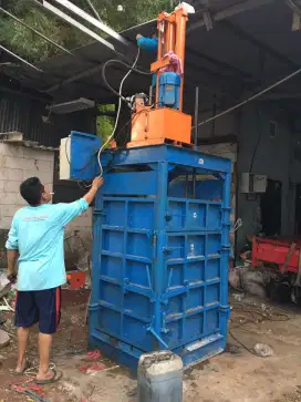 Toko budi menawan