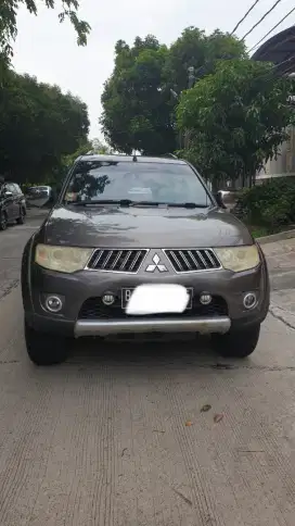 Dijual Mitsubishi Pajero Exceed 2011